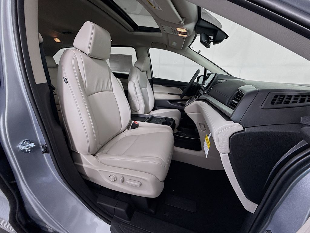 Thumbnail: 2026 Honda Odyssey - 18