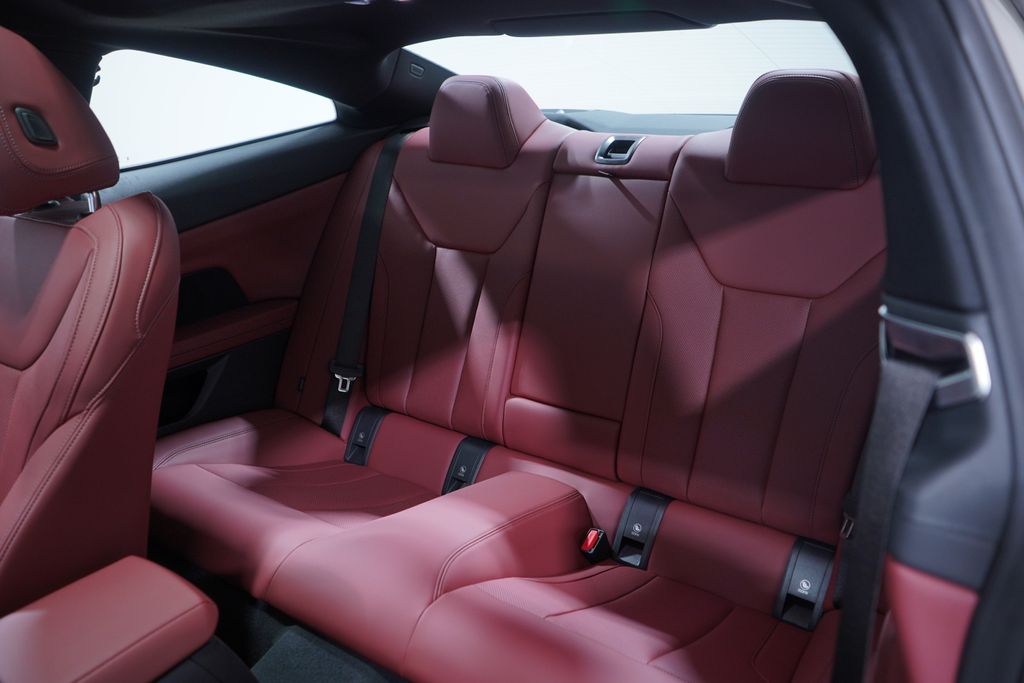 Thumbnail: 2026 BMW 4 Series - 9