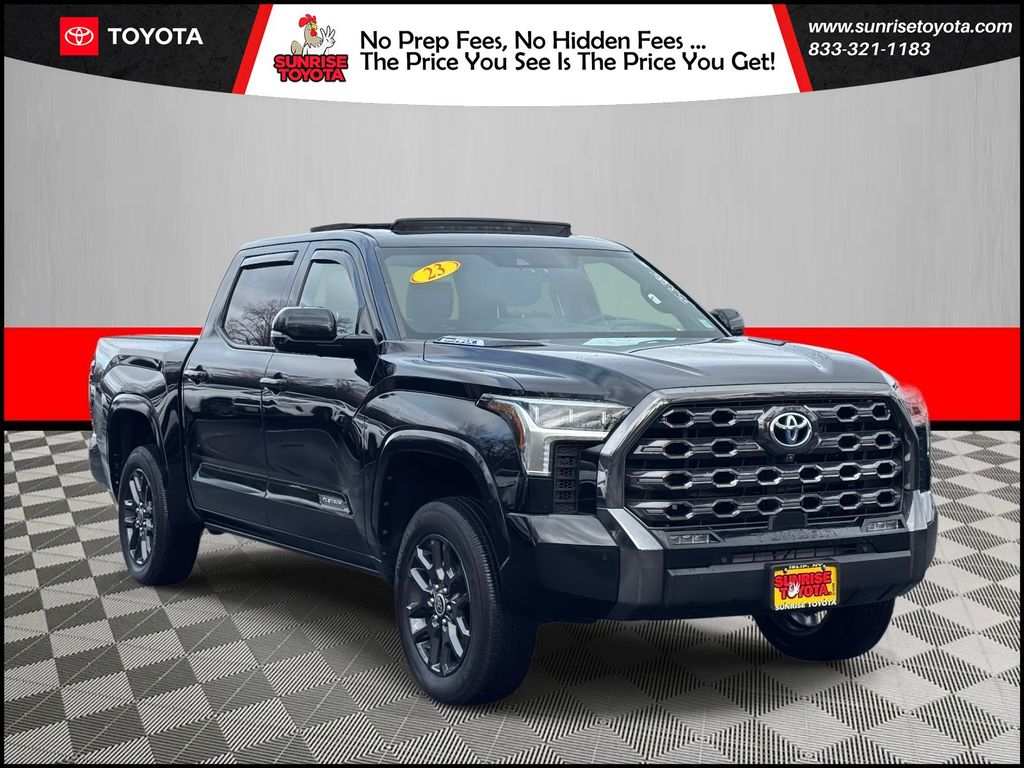 2023 Toyota Tundra Platinum's photo