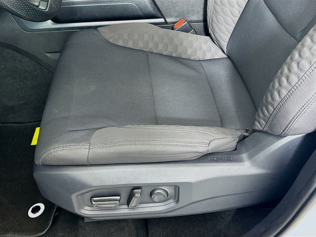 Thumbnail: 2025 Toyota Tundra - 20