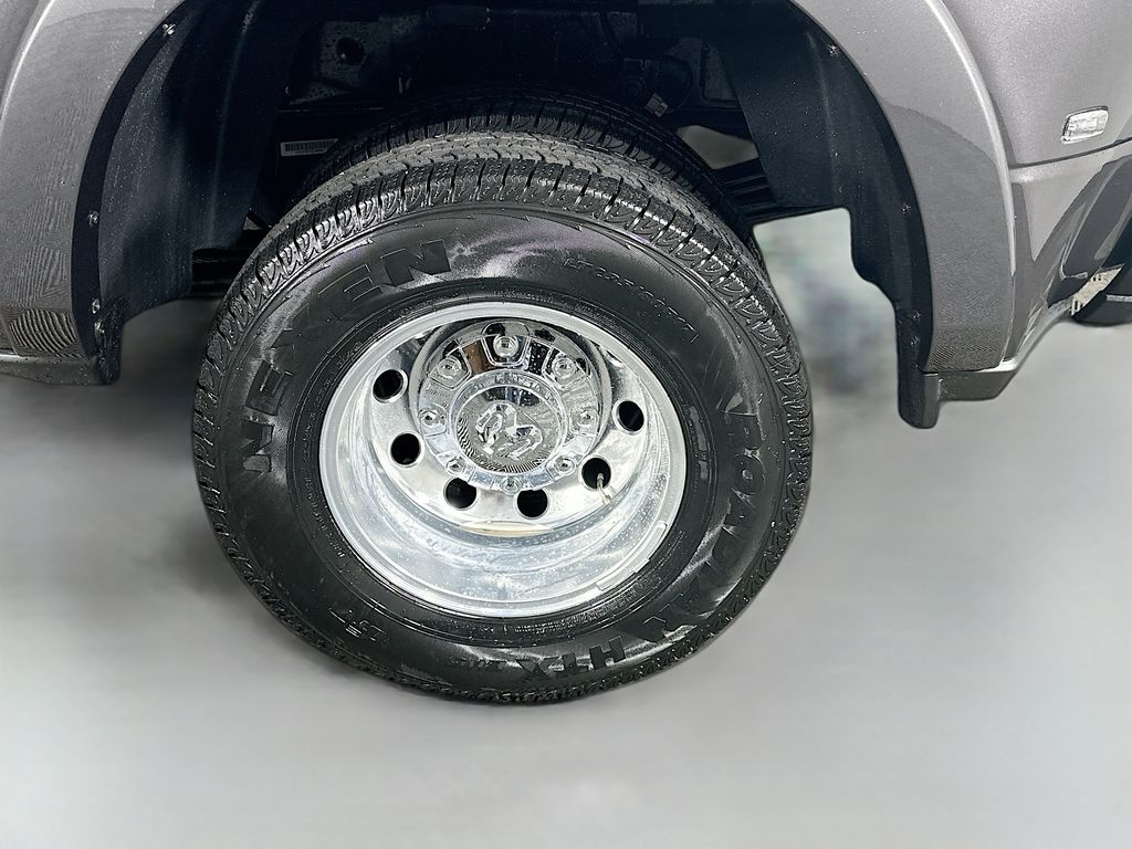 New 2026 Gray Ram Limited Longhorn 14in image 17