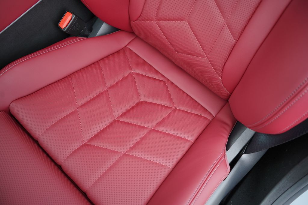 Thumbnail: 2026 BMW 5 Series - 11