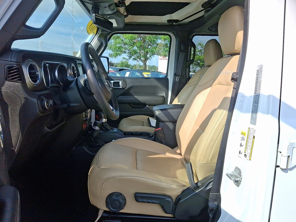 Thumbnail: 2018 Jeep Wrangler - 14