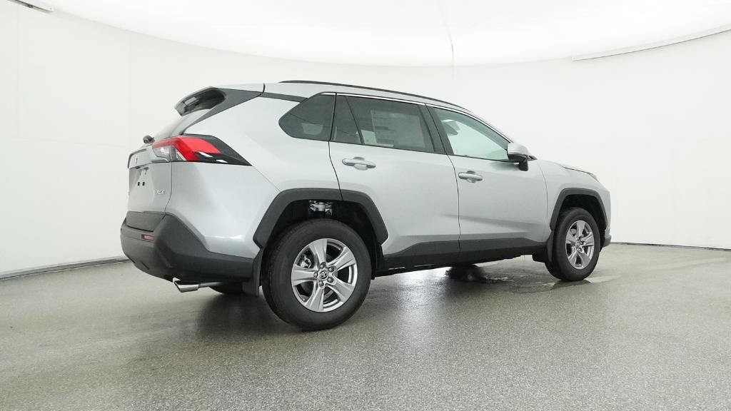 Thumbnail: 2025 Toyota RAV4 - 17