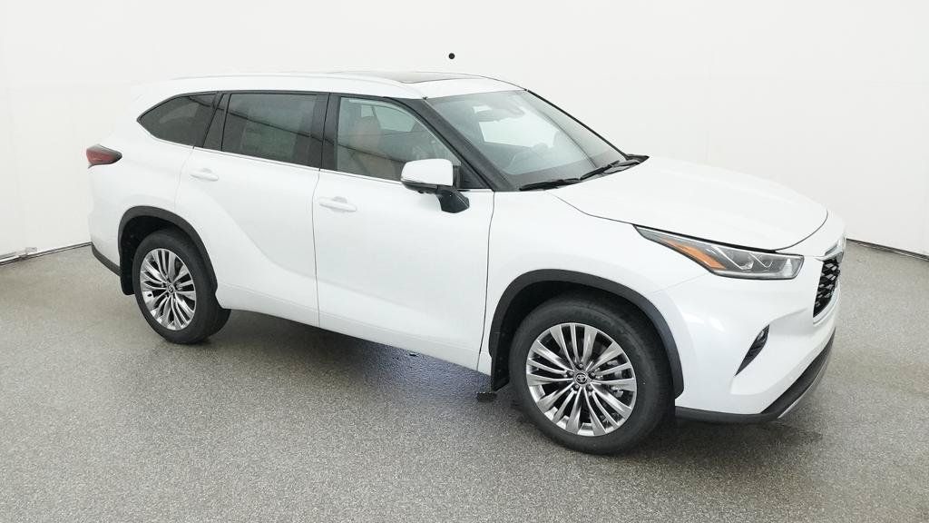 Thumbnail: 2026 Toyota Highlander - 13
