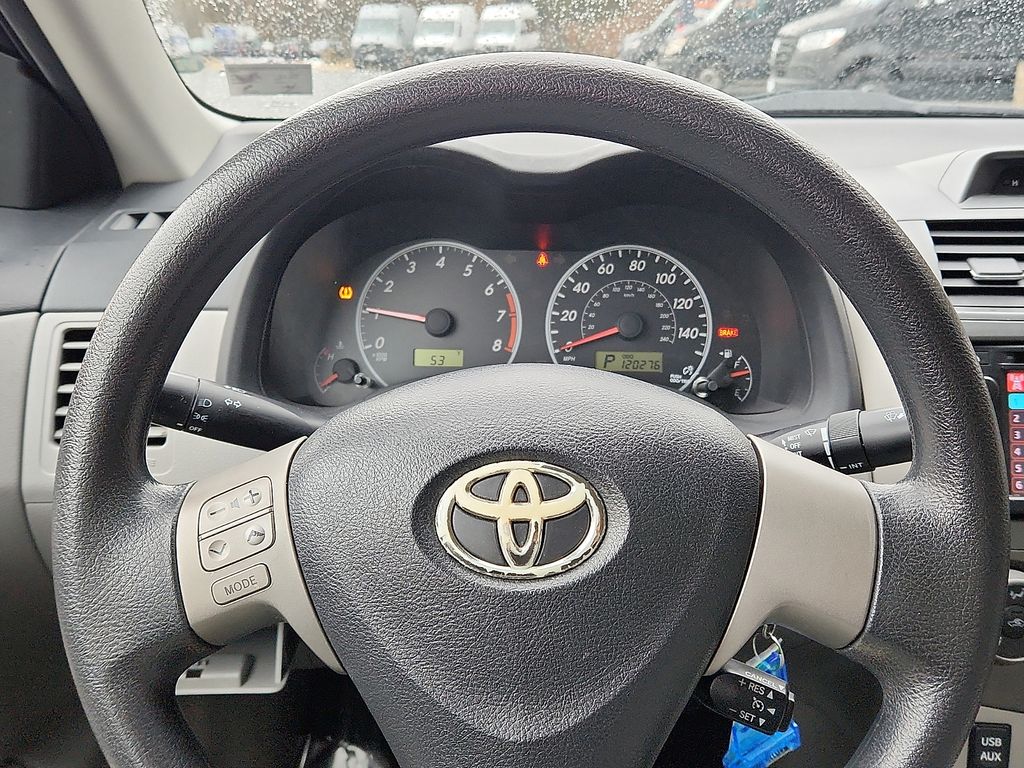 Thumbnail: 2013 Toyota Corolla - 17