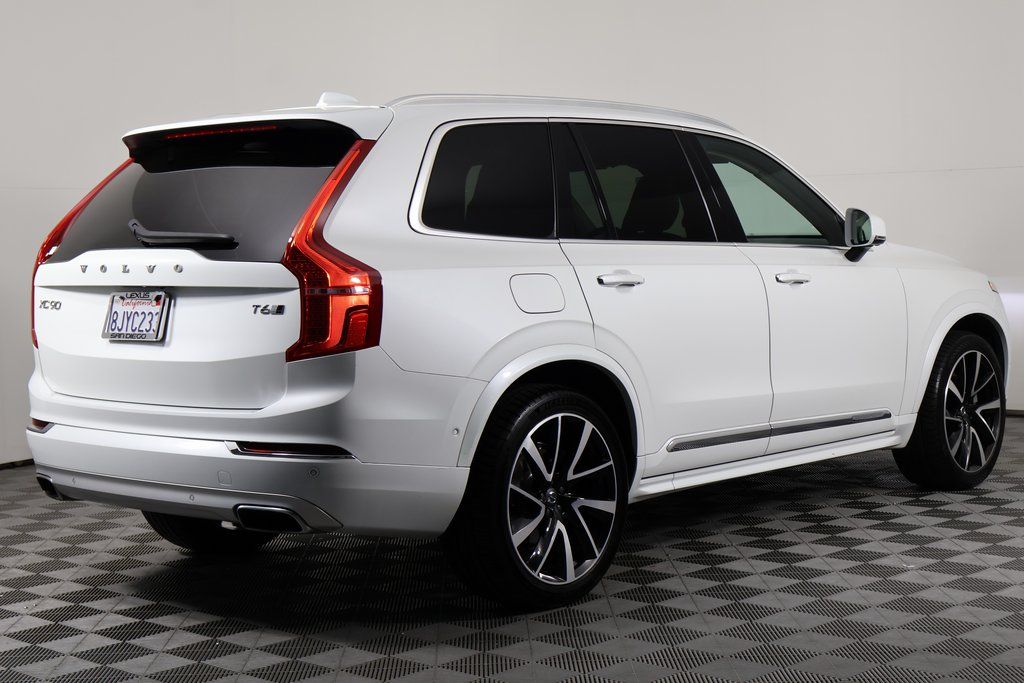 Thumbnail: 2019 Volvo XC90 - 4