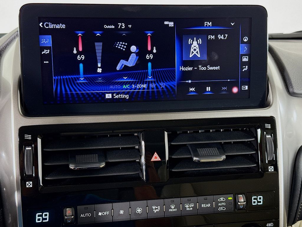 Thumbnail: 2022 Lexus GX - 16