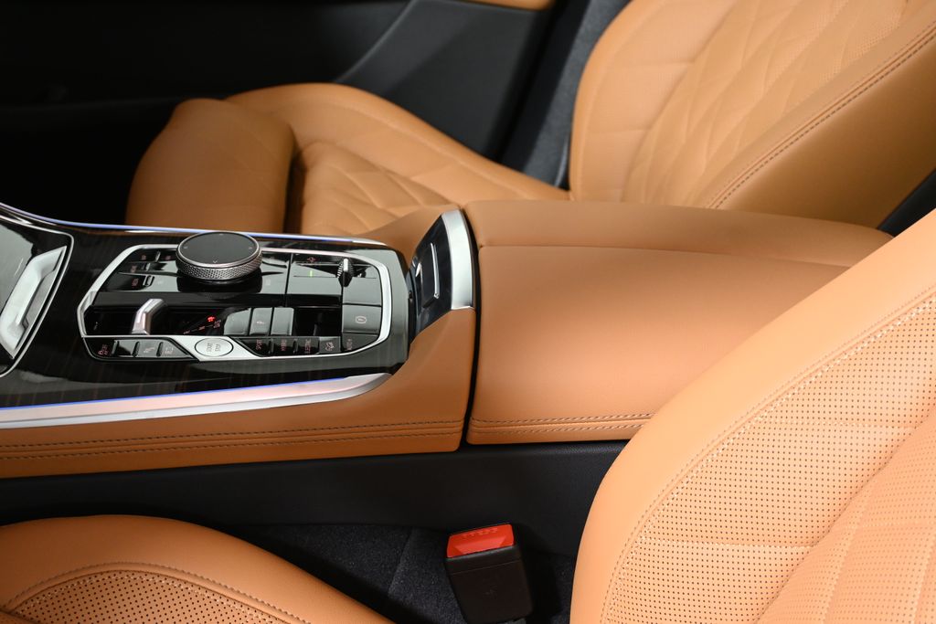 Thumbnail: 2026 BMW X5 - 24