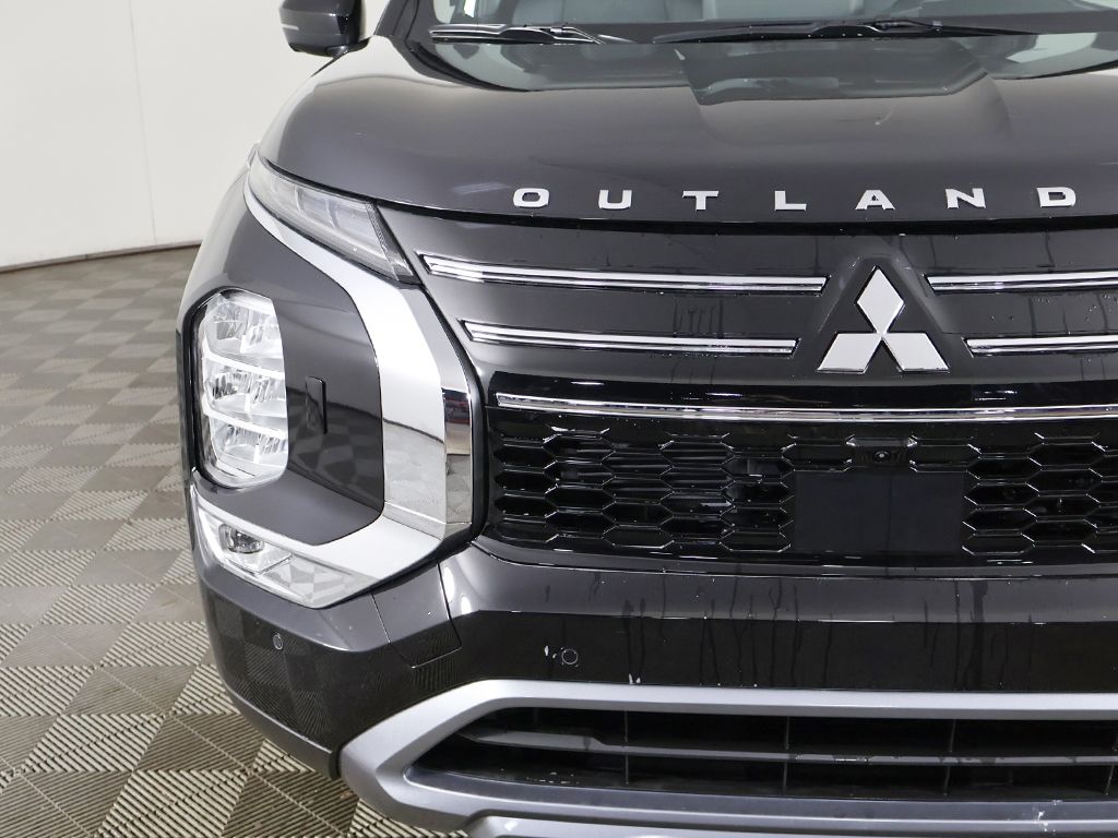 New 2026 Black Mitsubishi SE image 15