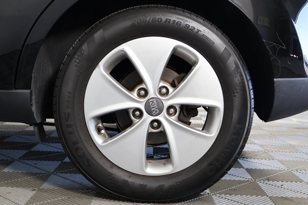 Thumbnail: 2016 Kia Soul - 16