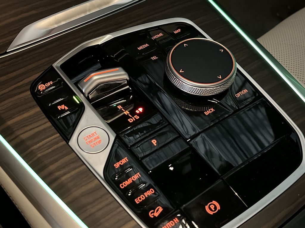 Thumbnail: 2026 BMW X5 - 20