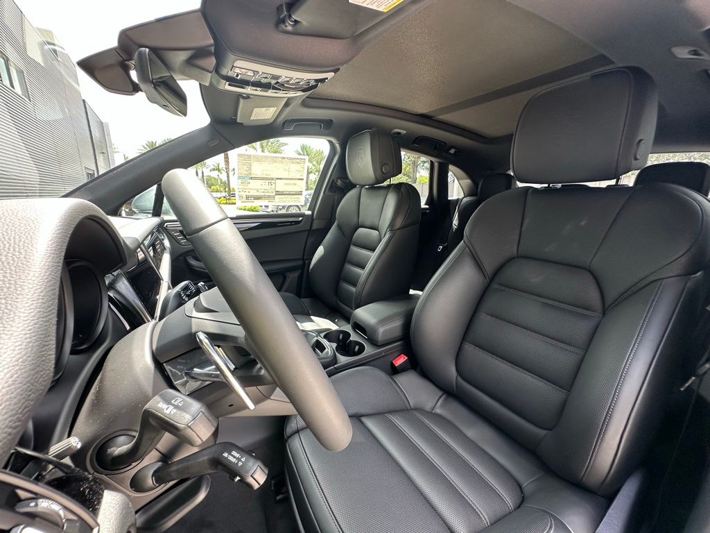 2025 Porsche Macan  5