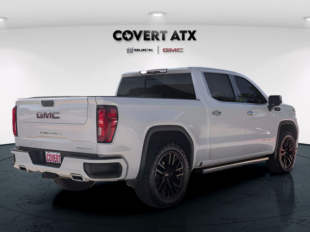 Used 2022 White GMC Denali image 7