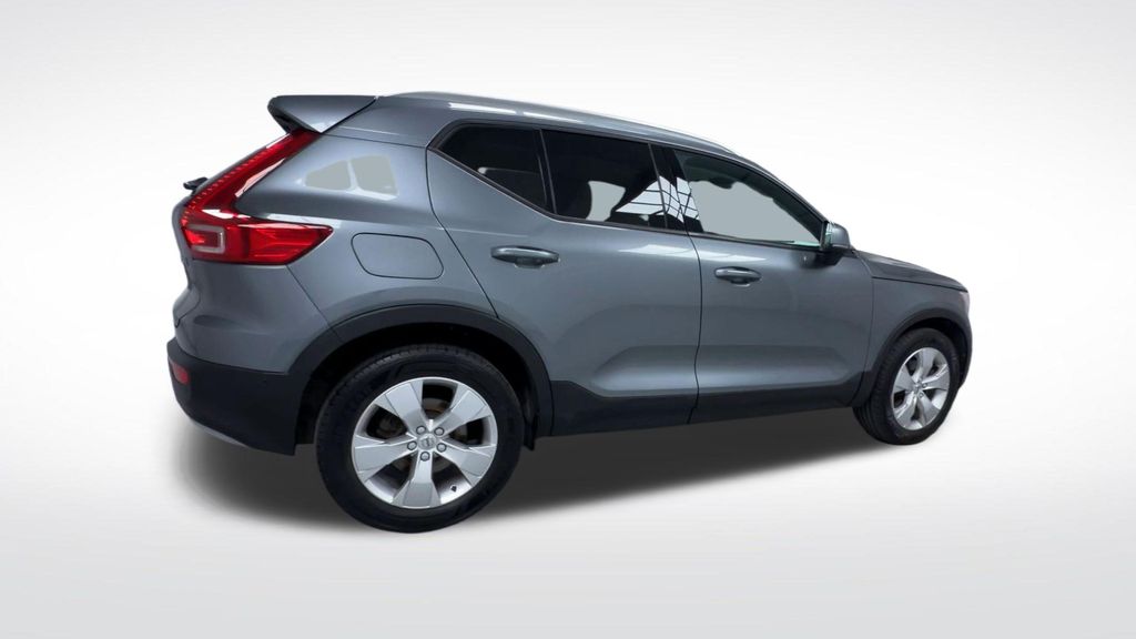 Used 2019 Volvo XC40 SUV