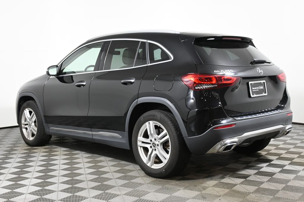 2022 Mercedes-Benz GLA 250 4MATIC 5