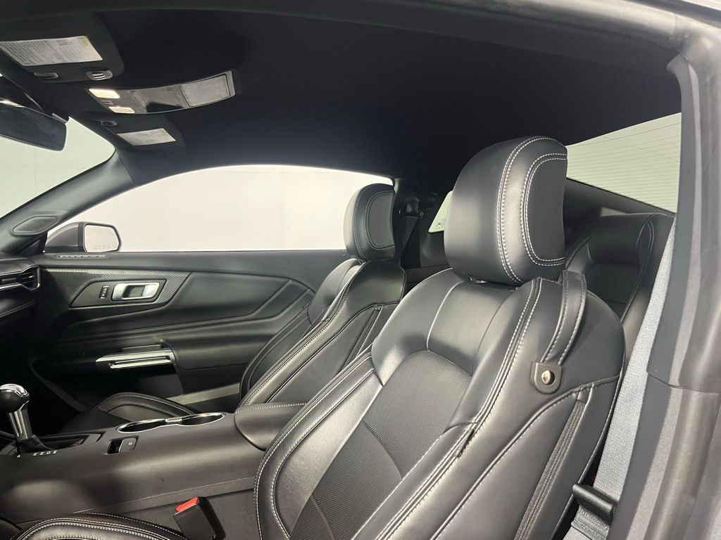 Used 2024 Gray Metallic Ford GT Premium image 20