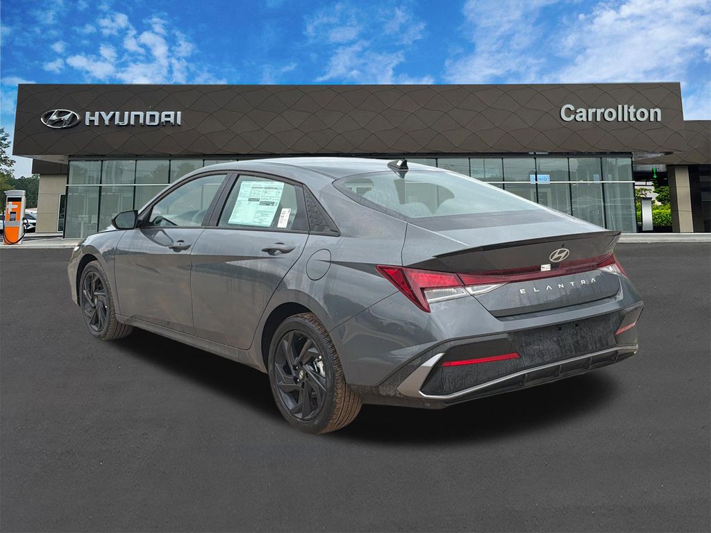 New 2026 Gray Hyundai SEL Sport image 8