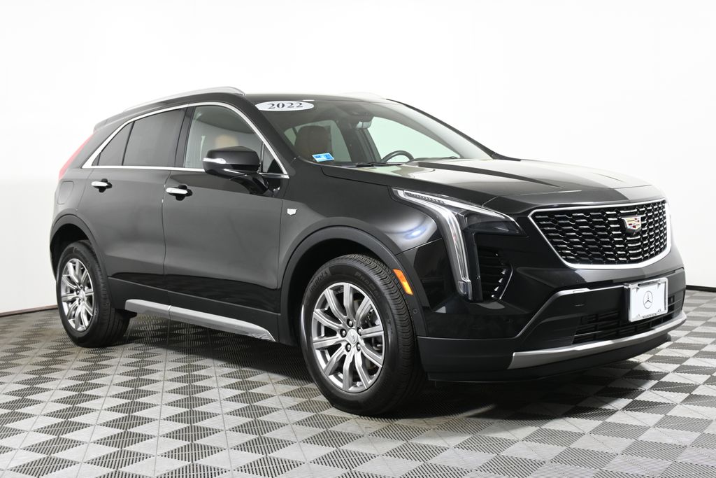 2022 Cadillac XT4 Premium Luxury 8