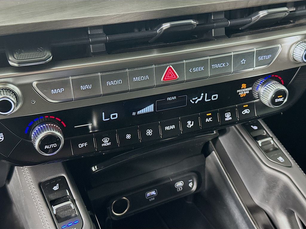 2023 Kia Telluride EX 16