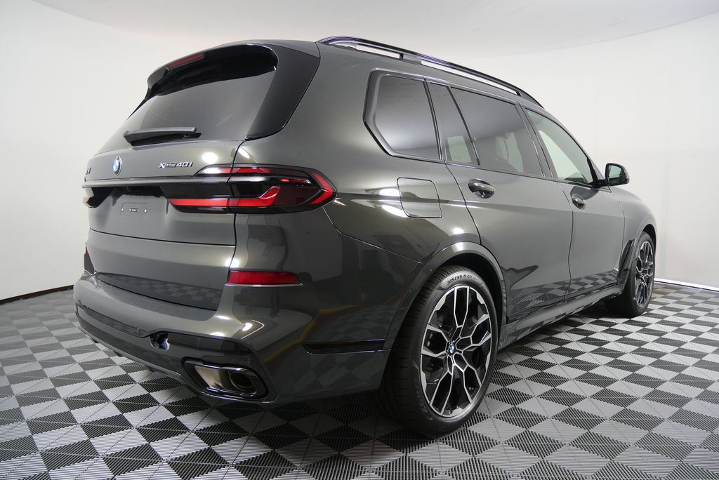 2026 BMW X7 xDrive40i 3
