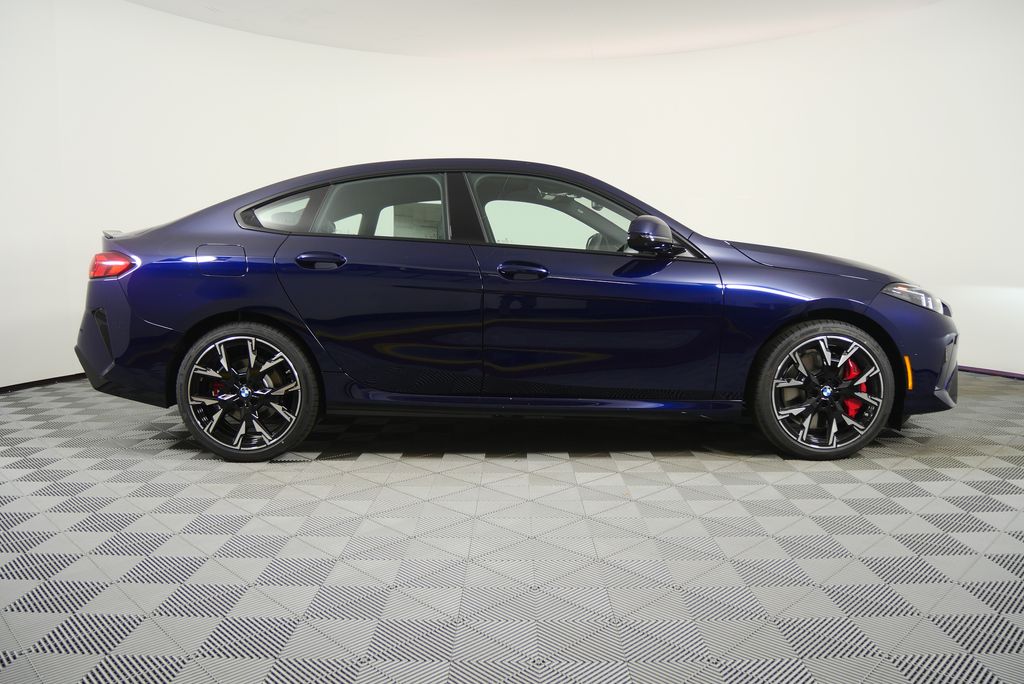 Thumbnail: 2026 BMW 2 Series - 2