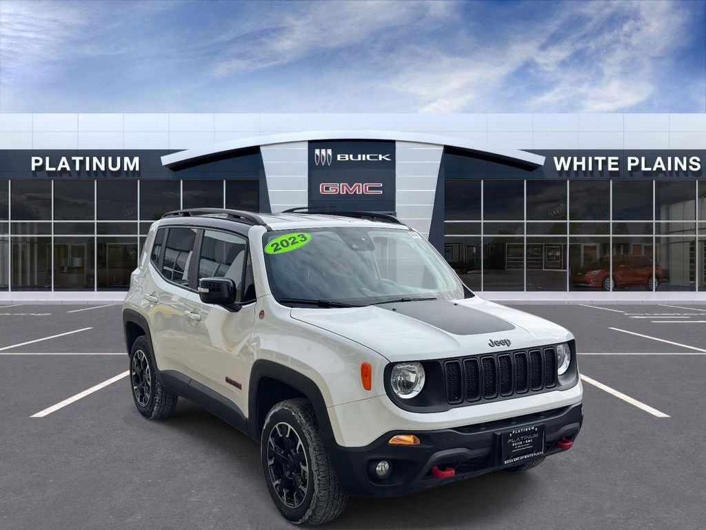 Alpine White Clearcoat 2023 Jeep Renegade Trailhawk 4WD SUV / Crossover Four-Wheel Drive 9-Speed Automatic