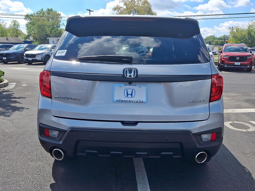 Thumbnail: 2023 Honda Passport - 5