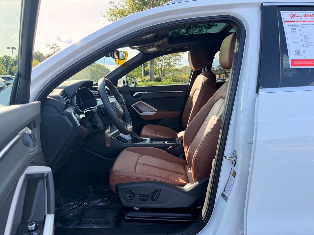 2025 Audi Q3 Premium Arkona White - Jim Hudson Acura - Image 18