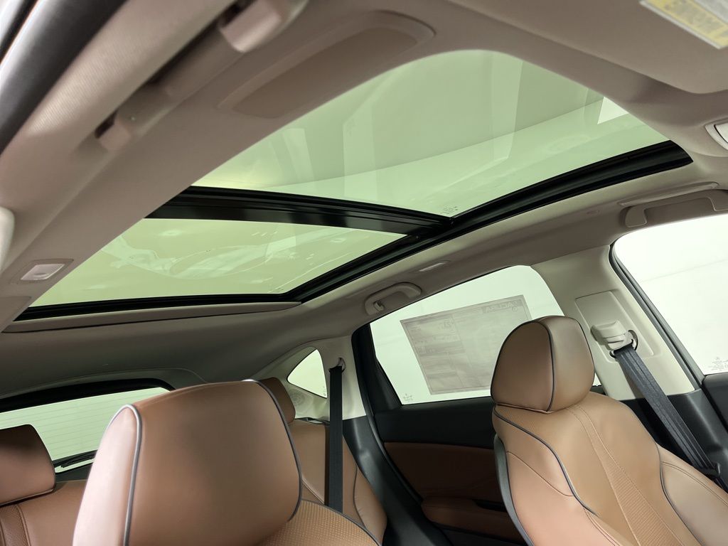 Thumbnail: 2026 Acura RDX - 12