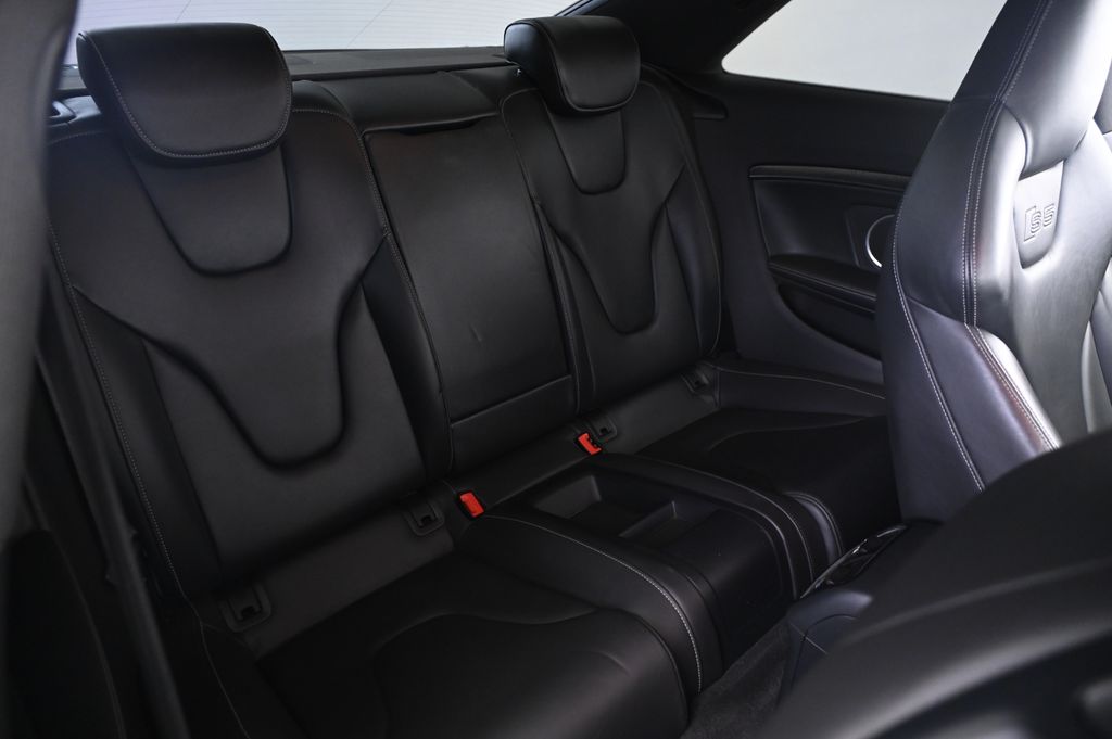 Thumbnail: 2013 Audi S5 - 18
