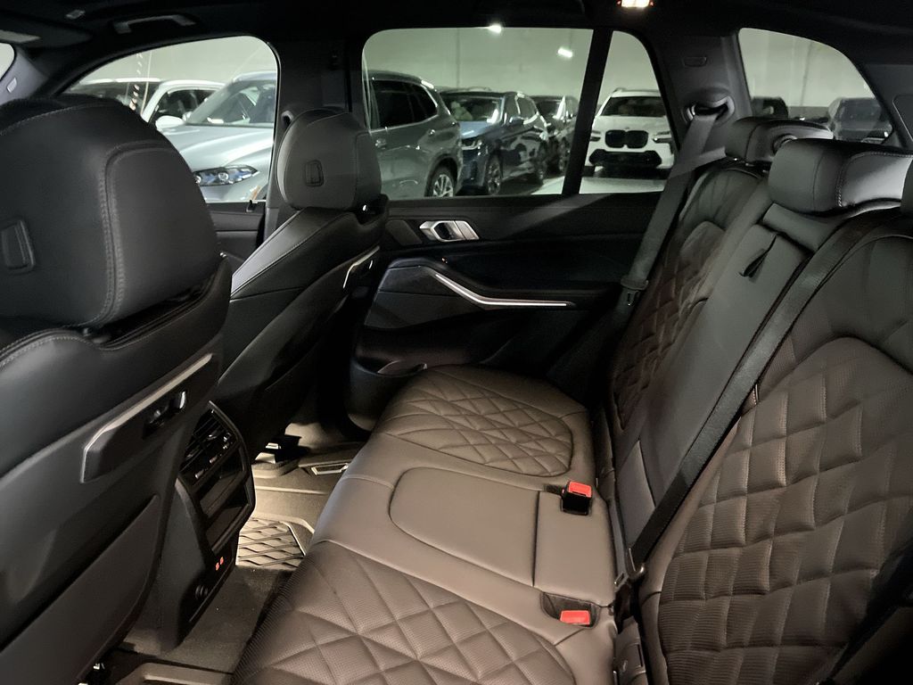 Thumbnail: 2026 BMW X5 - 23