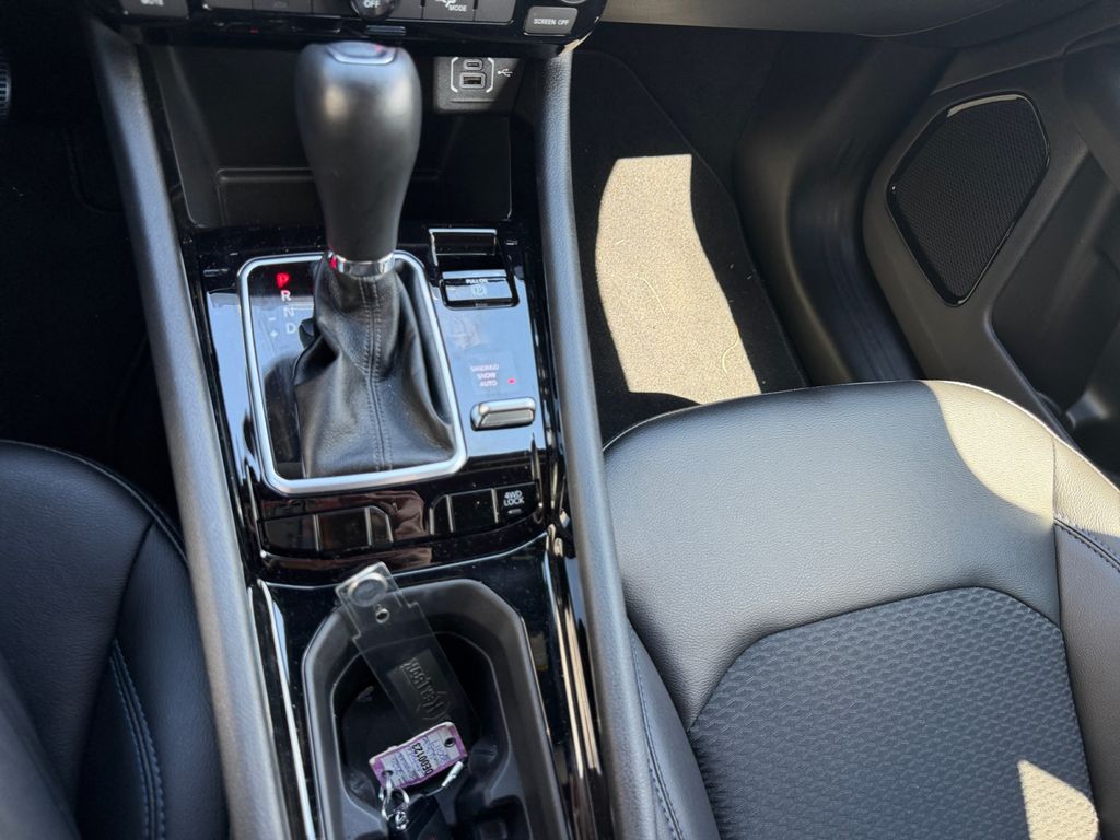 2026 Jeep Compass Latitude White at South Hills CDJR