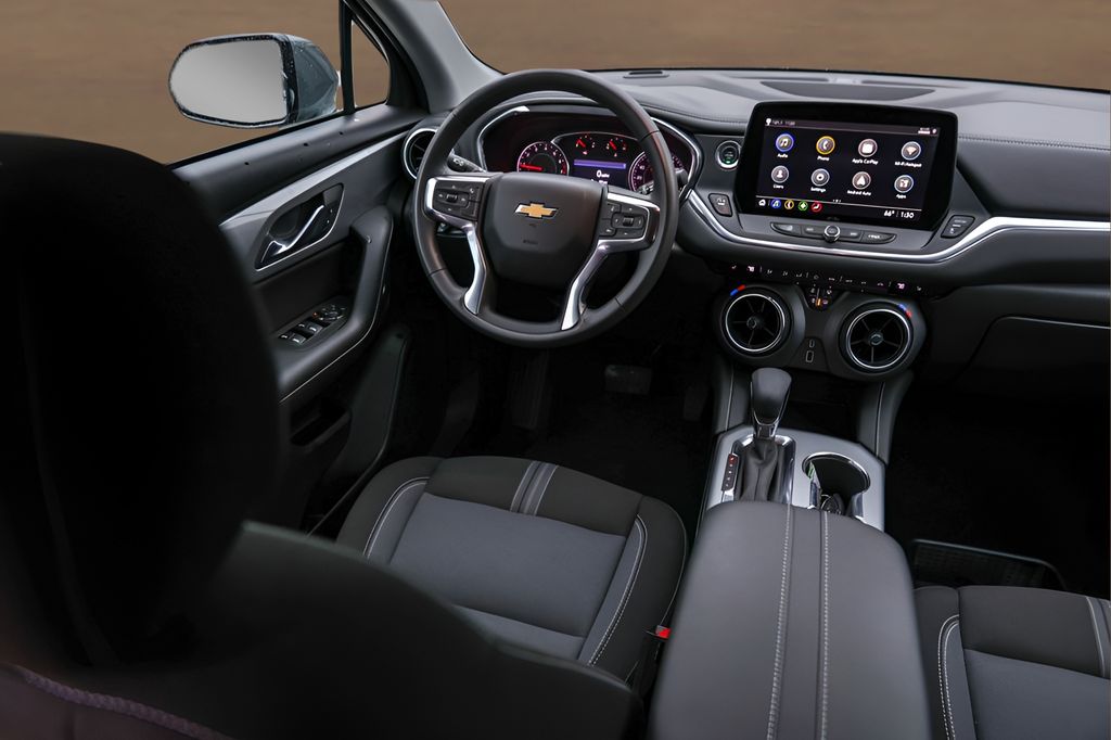Used 2024 Gray Chevrolet LT image 24