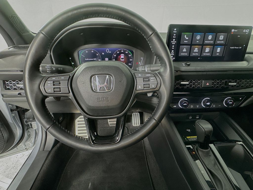 2025 Honda Accord Hybrid Sport-L photo