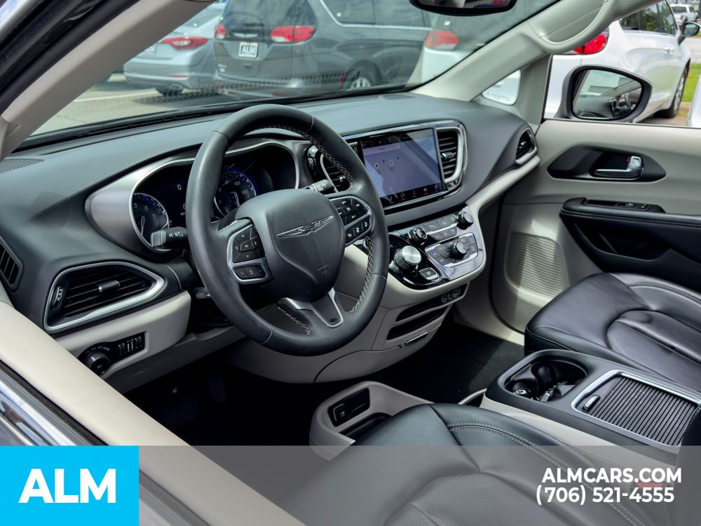 2023 Chrysler Pacifica Touring L - Photo 9