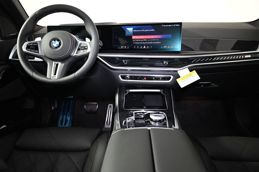 2025 BMW X5 M60i 17