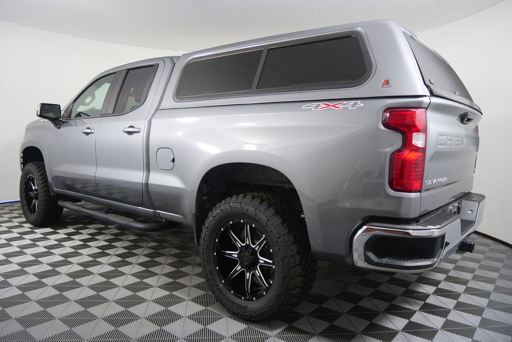 Thumbnail: 2020 Chevrolet Silverado 1500 - 5