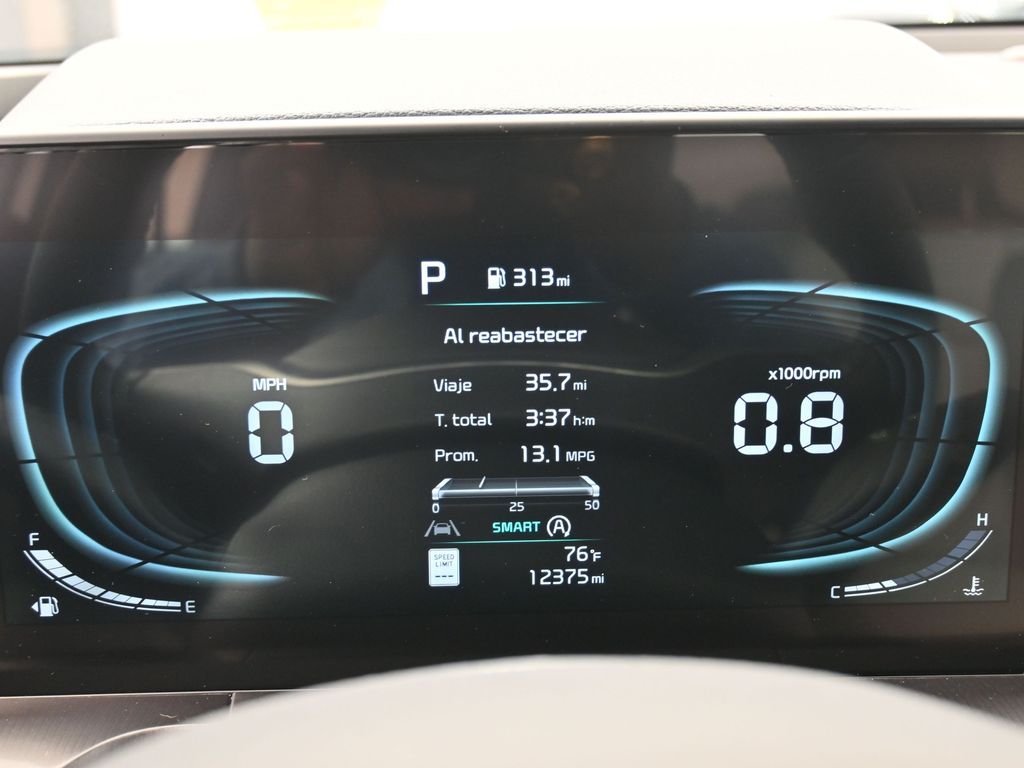 Used 2024 Glacial White Pearl Kia S image 30