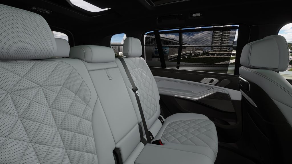 Thumbnail: 2026 BMW X7 - 12