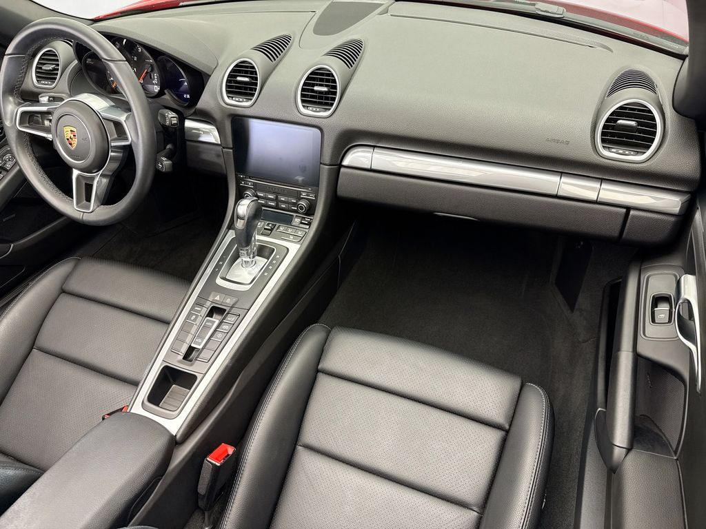 Thumbnail: 2022 Porsche 718 Boxster - 19