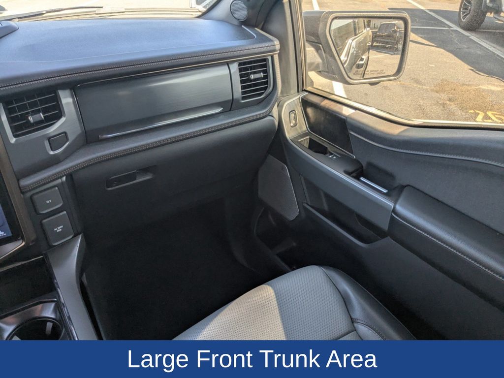 2023 Ford F-150 Lightning LARIAT