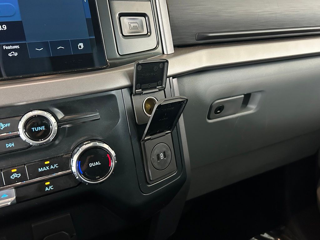 Used 2025 Silver Metallic Ford XLT image 39