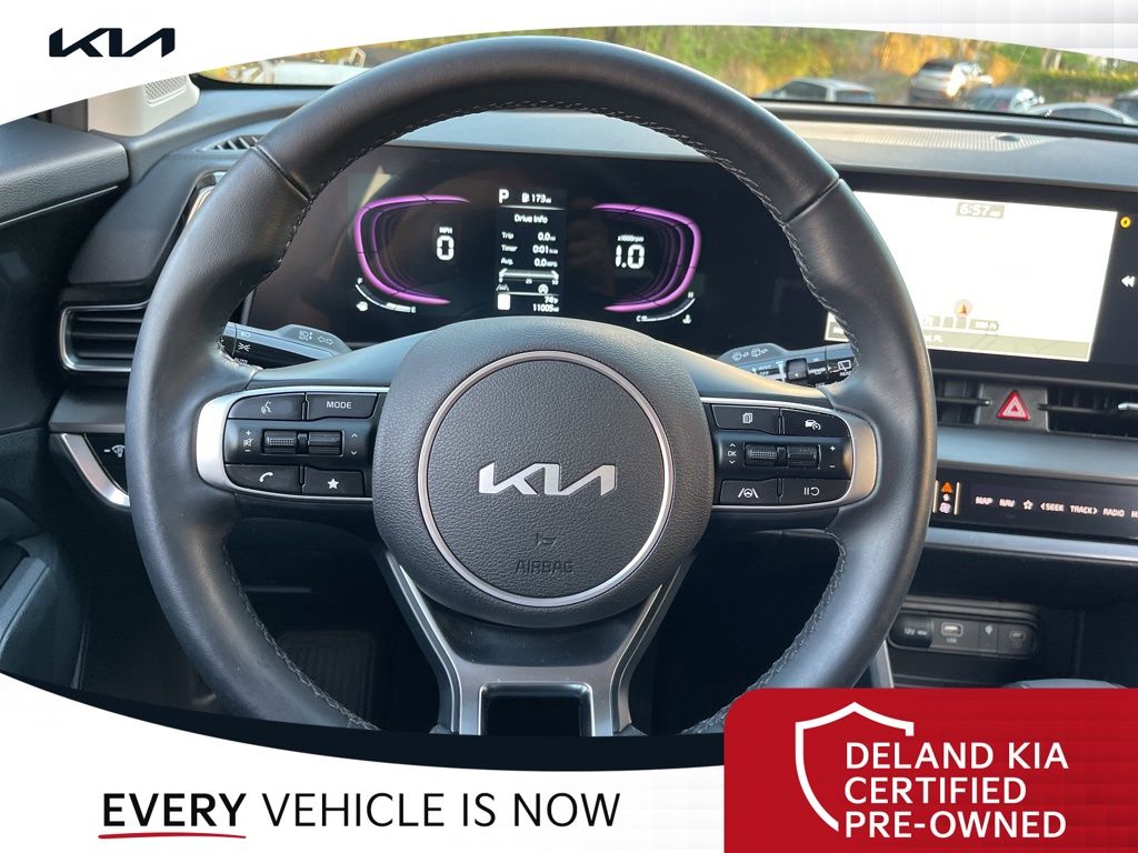 2025 Kia Sportage EX - Photo 23