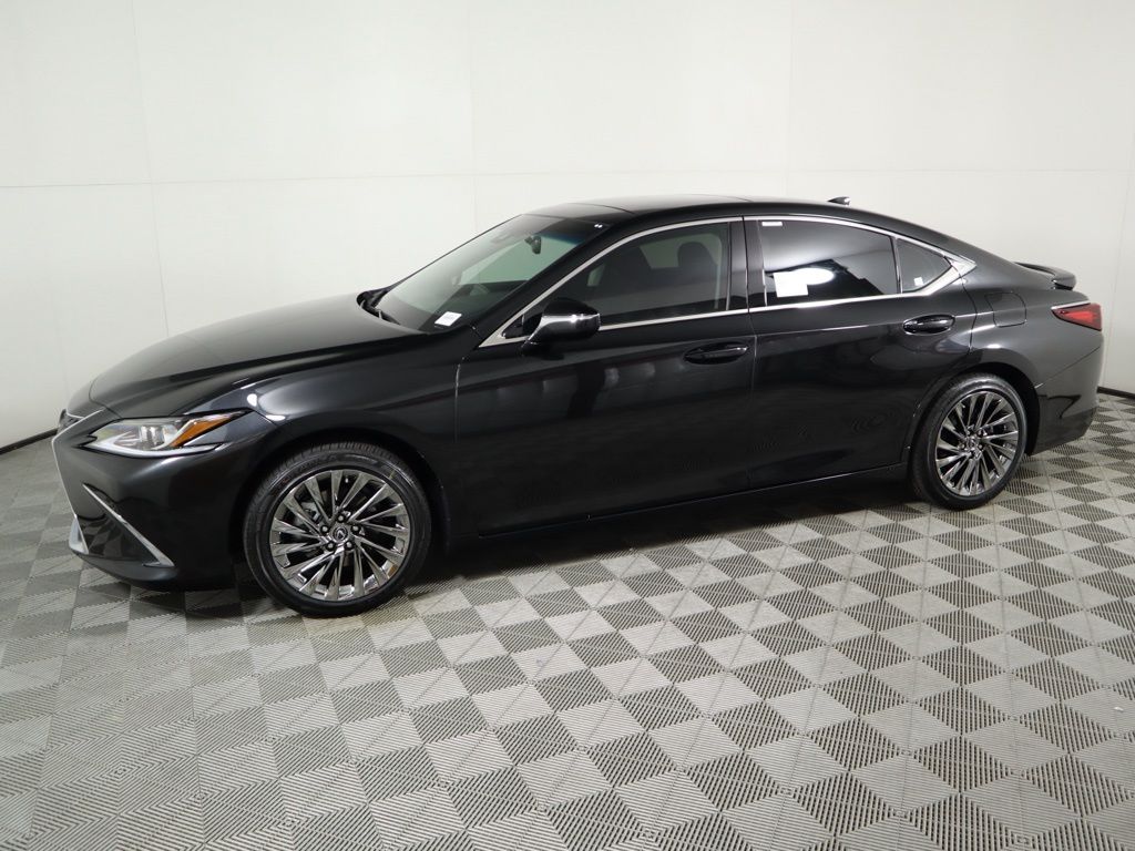 Thumbnail: 2024 Lexus ES - 8