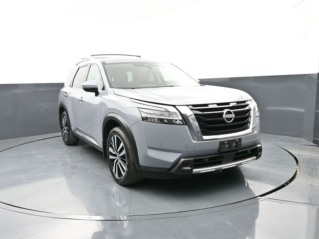 Boulder Gray Pearl 2024 Nissan Pathfinder Platinum 4WD SUV / Crossover All-Wheel Drive 9-Speed Automatic