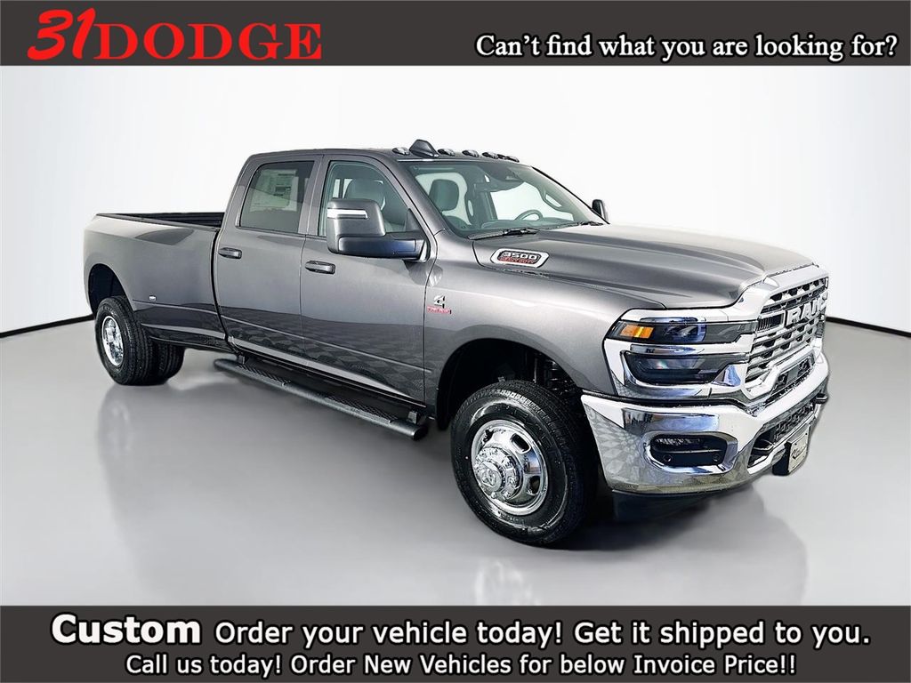 2026 RAM 3500 Tradesman Crew Cab LB DRW 4WD