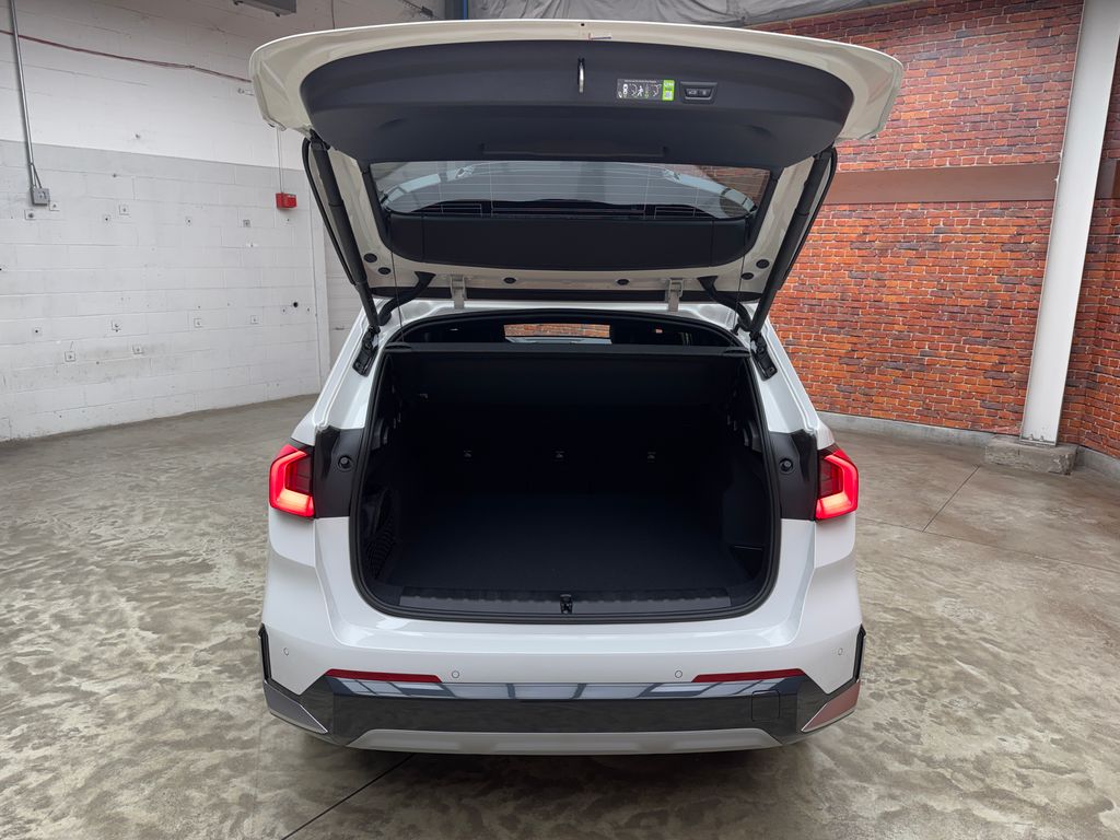 New 2026 White BMW xDrive28i image 26