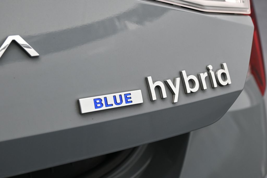 Used 2022 Electric Shadow Hyundai Blue image 32
