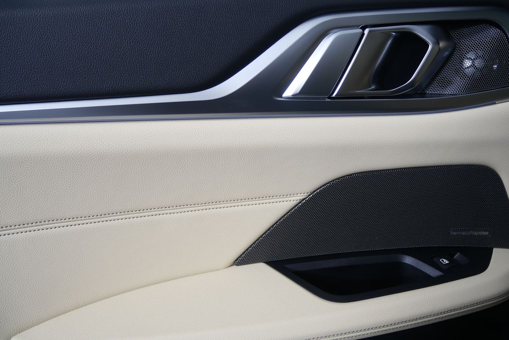 Thumbnail: 2025 BMW i4 - 13
